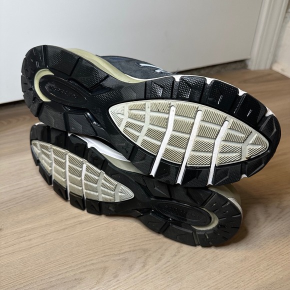 New Balance 990V5 women Navy Suede Mesh Running‎ Shoes Size 8.5 B - Picture 7 of 9